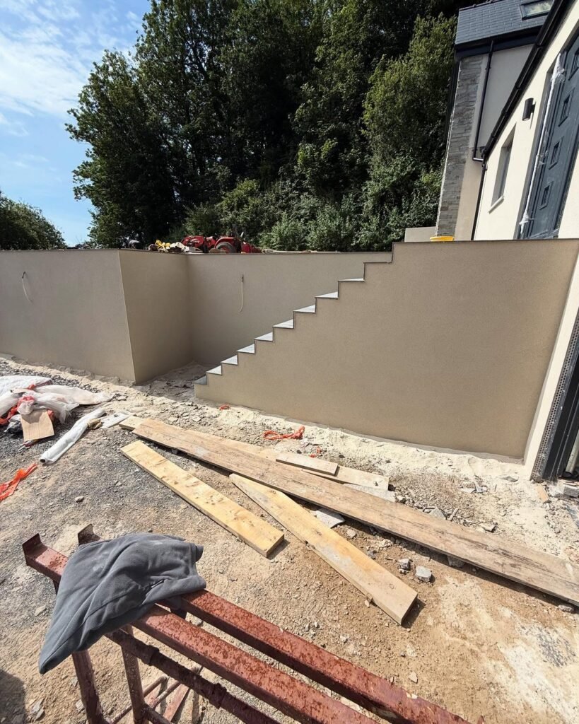 Garden rendering in Carmarthen